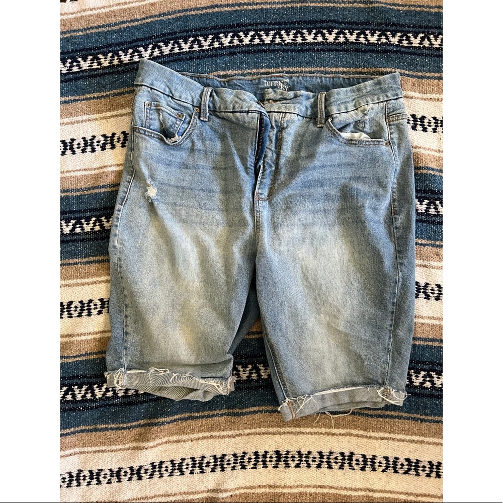 Bermuda Jean shorts